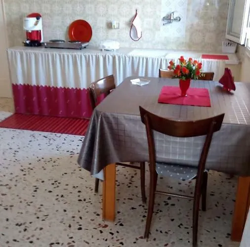 Monolocale Rosina تراباني